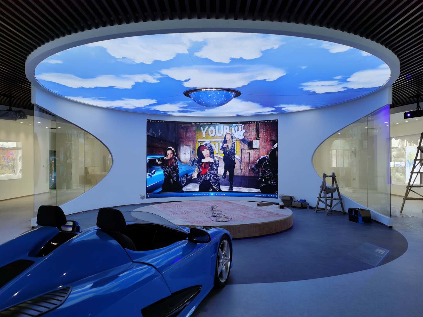 户外屏如何选择点间距？